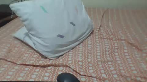 nofacebaby_ online show from 10/09/25, 11:03