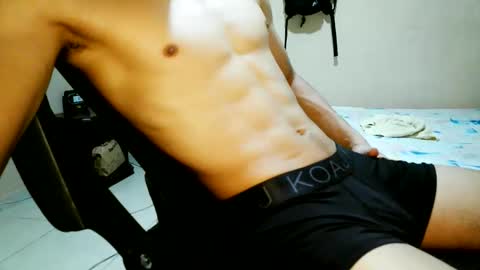 Snapshot of nofacebaby_ chatting on 04/21/26, 06:23 nofacebaby_ online show from 04/21/26, 06:23