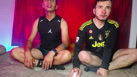 Snapshot of noha_and_iam1 chatting on 12/16/25, 11:37 noha_and_iam1 online show from 12/16/25, 11:37