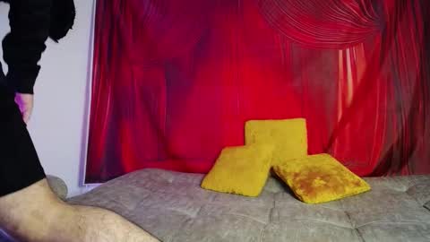 Snapshot of noha_and_iam1 chatting on 01/18/26, 11:47 noha_and_iam1 online show from 01/18/26, 11:47