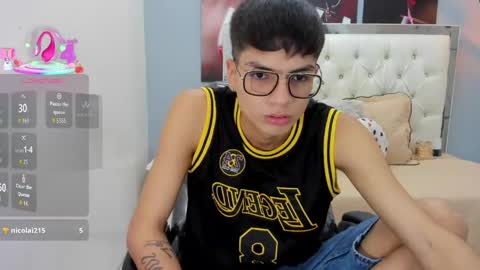 Snapshot of noha_scott chatting on 05/19/26, 10:49 Noha Scott online show from 05/19/26, 10:49