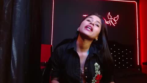 Noha Thomson online show from 10/30/25, 06:30