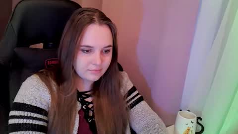 noir_ember_ online show from 11/11/25, 11:43