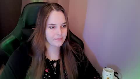 noir_ember_ online show from 11/16/25, 12:44