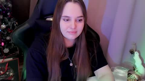 noir_ember_ online show from 01/08/26, 01:46