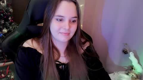 noir_ember_ online show from 01/09/26, 01:58