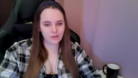 Snapshot of noir_ember_ chatting on 02/20/26, 01:44 noir_ember_ online show from 02/20/26, 01:44