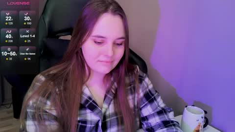 noir_ember_ online show from 04/08/26, 04:07