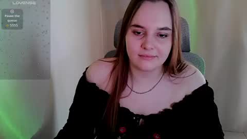 Snapshot of noir_ember_ chatting on 07/10/26, 01:36 noir_ember_ online show from 07/10/26, 01:36