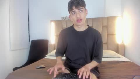 Sebas  online show from 03/19/26, 04:05