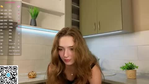 Sophie online show from 04/01/26, 06:03