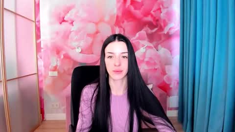 NoirDiva online show from 03/25/26, 06:52