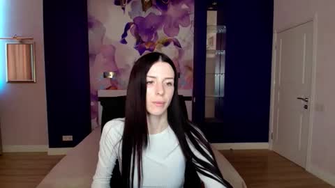 NoirDiva online show from 04/06/26, 06:03