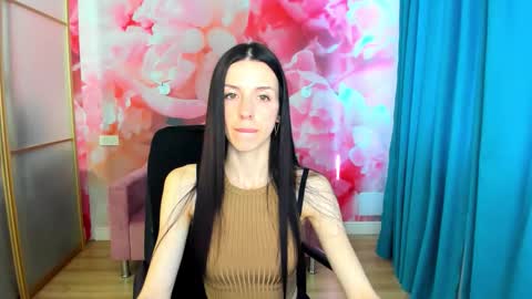 Snapshot of noirdiva chatting on 04/23/26, 06:03 NoirDiva online show from 04/23/26, 06:03