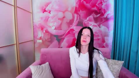 Snapshot of noirdiva chatting on 06/05/26, 05:47 NoirDiva online show from 06/05/26, 05:47