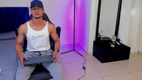 Im Nolan  online show from 01/14/26, 07:52