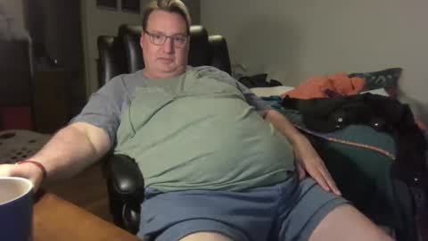 Snapshot of nolanvalenciax chatting on 02/19/26, 05:47 Nolan online show from 02/19/26, 05:47