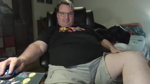 Snapshot of nolanvalenciax chatting on 03/02/26, 02:36 Nolan online show from 03/02/26, 02:36