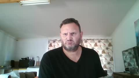 Snapshot of nollie244 chatting on 01/03/25, 10:31 Nollie online show from 01/03/25, 10:31