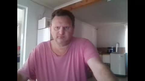 Snapshot of nollie244 chatting on 09/15/25, 10:59 Nollie online show from 09/15/25, 10:59