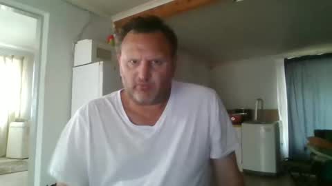 Snapshot of nollie244 chatting on 10/27/25, 11:25 Nollie online show from 10/27/25, 11:25