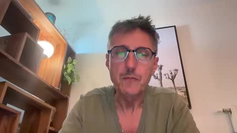Snapshot of nolo34 chatting on 05/22/26, 10:04 nolo34 online show from 05/22/26, 10:04