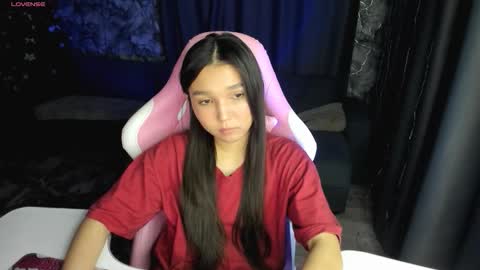 nomi online show from 02/12/26, 07:53