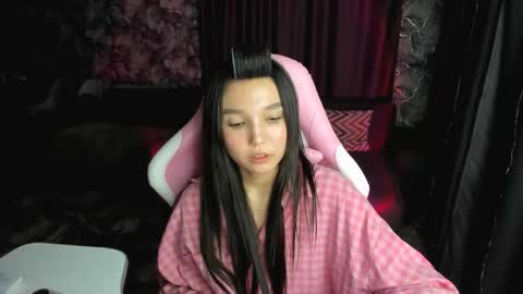 nomi online show from 05/23/26, 08:46