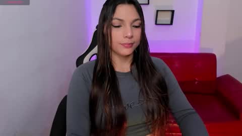 Nora online show from 12/19/25, 03:24