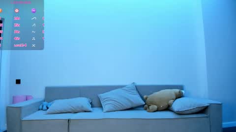 Nora online show from 12/18/25, 02:50