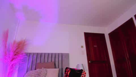 Nora Da Silva online show from 01/16/25, 06:35