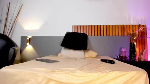 Nora Da Silva online show from 03/06/25, 04:41