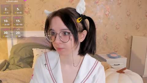 Snapshot of nora_failure chatting on 12/19/24, 04:45 Nora Failure online show from 12/19/24, 04:45