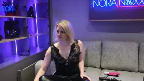 NoraNoxx online show from 05/13/26, 03:31