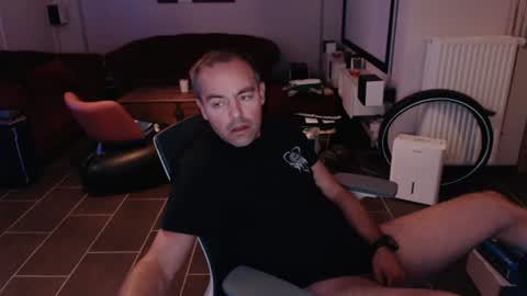 Snapshot of nordhh75 chatting on 07/11/26, 06:05 nordhh75 online show from 07/11/26, 06:05