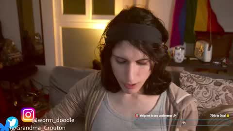 Snapshot of noreallyilikepeanuts chatting on 09/21/25, 12:34 Ariane online show from 09/21/25, 12:34