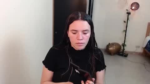 noreen_ online show from 12/20/24, 04:04