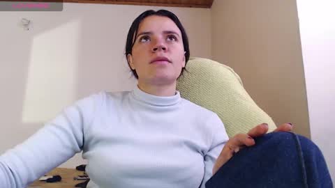 noreen_ online show from 11/18/25, 04:22