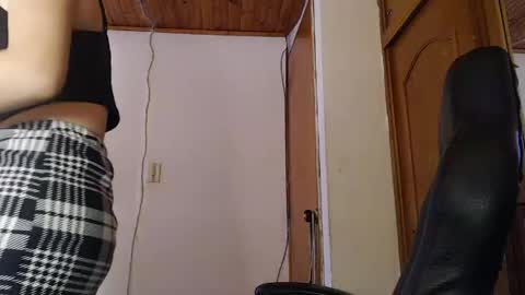 noreen_ online show from 04/26/26, 04:15