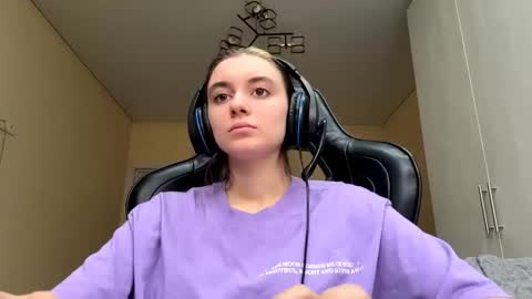 Elena online show from 03/24/26, 06:07