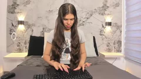 Snapshot of norki_ chatting on 05/26/26, 11:50 Norki online show from 05/26/26, 11:50