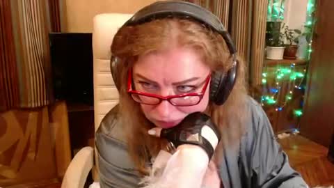 miss Tress online show from 07/04/26, 09:32