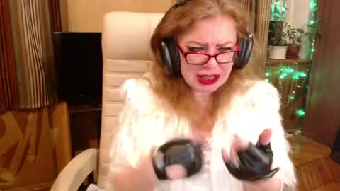 miss Tress online show from 07/08/26, 09:30