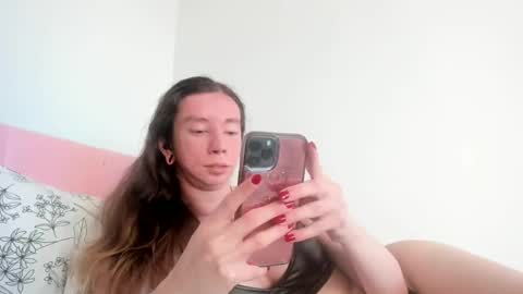 Emily snow online show from 12/26/24, 08:32