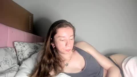 Emily snow online show from 03/05/25, 01:42