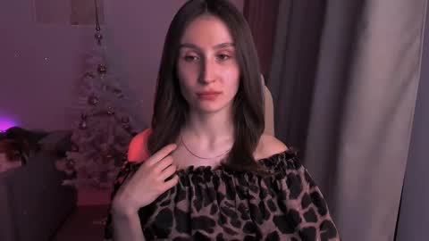 Snapshot of north_valkyrie chatting on 01/07/25, 01:06 Hazel online show from 01/07/25, 01:06