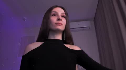 Snapshot of north_valkyrie chatting on 02/02/25, 04:26 Hazel online show from 02/02/25, 04:26