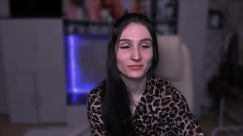 Hazel online show from 01/16/26, 06:01