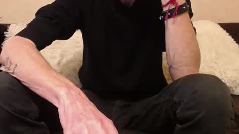 nosaintswhitoutsinners online show from 01/01/25, 04:18