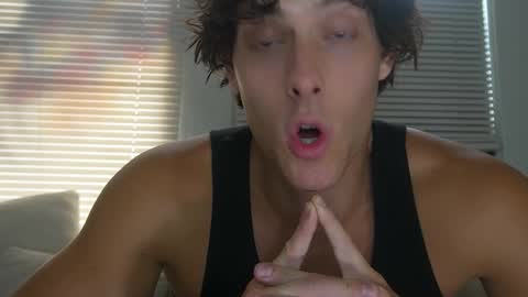 Snapshot of not_alexstone chatting on 09/17/25, 05:47 not_alexstone online show from 09/17/25, 05:47